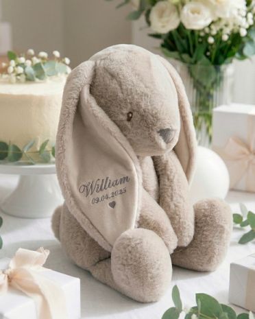 Kosete, stor kanin med navn og dato for navngivning