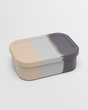 Silikonmatboks for barn som er både smidig og praktisk. Den lette konstruksjonen gjør den enkel å håndtere for barn i alle aldre