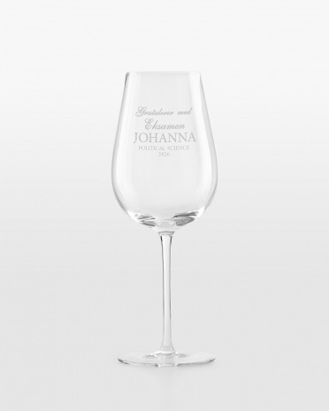 Vakkert vinglass med gravering til eksamen