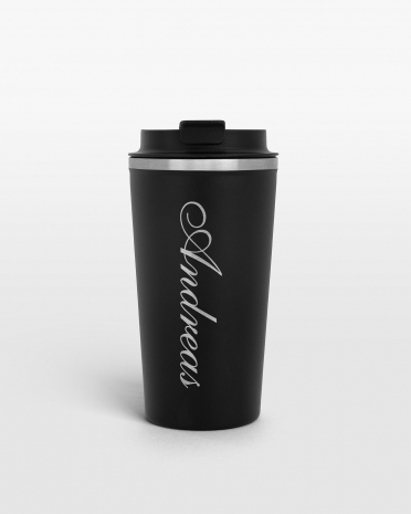 Svart termokopp gravert med navn