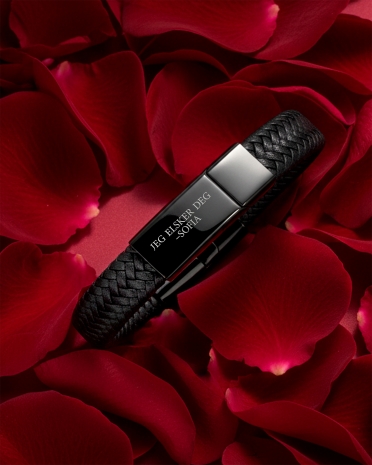 Flettet armbånd med valgfri tekst, gave til Valentinsdagen