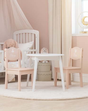 Barnebord & stoler med navn - Bunny