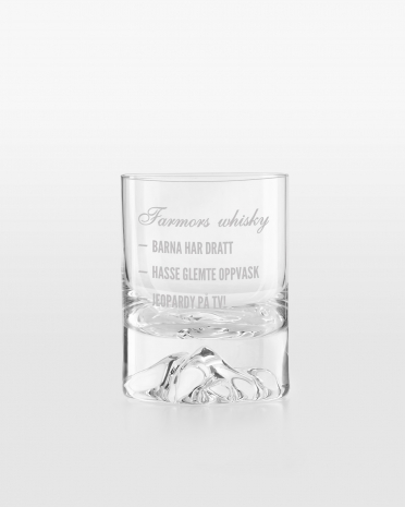 Whiskyglass som graveres med personlig tekst