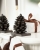 Julestrømpeholder med konglemotiv