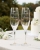 Vakre champagneglass med personlig gravering, gullkant og dekorative ringer