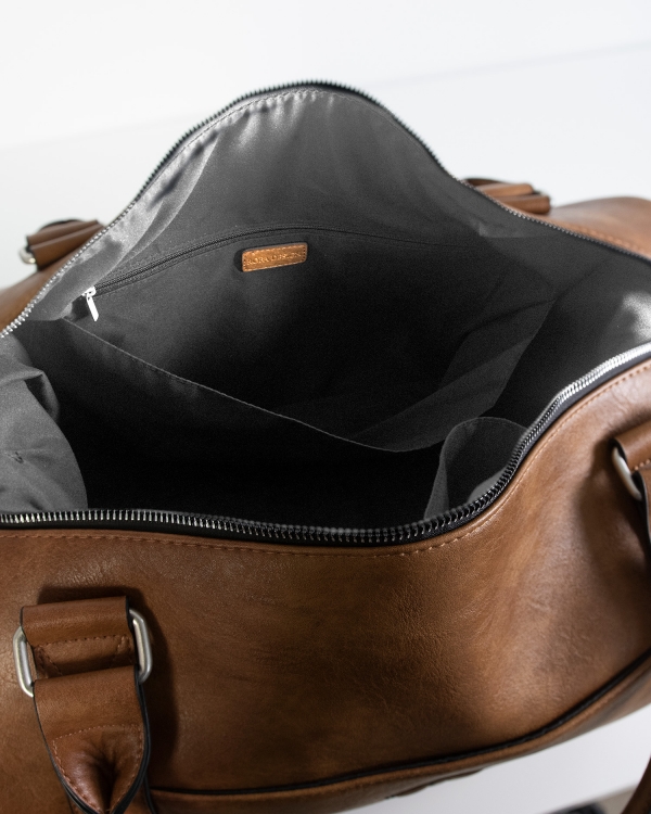 Romslig veske til jakttur