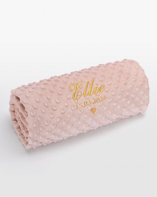 Rosa babyteppe med navn i gull broderi
