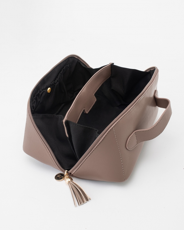 Sminkepung med flere rom