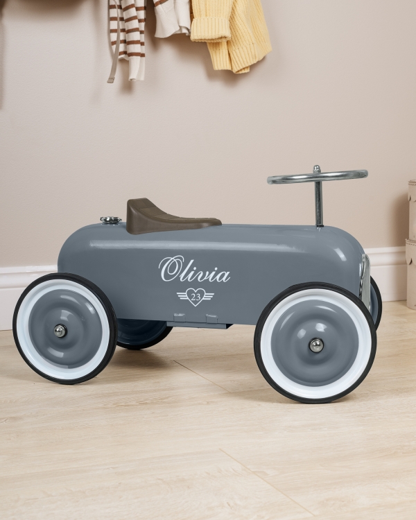 Sparkebil med personlig trykk