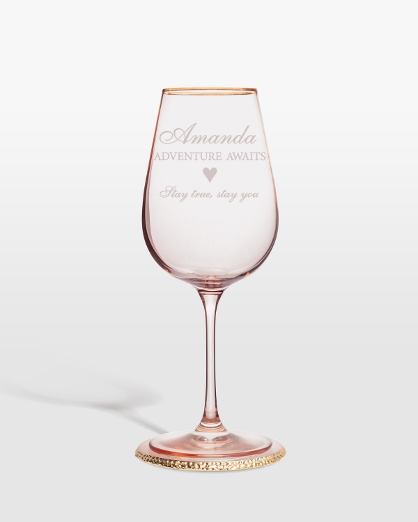 Personlig graverte rosa vinglass med underlag