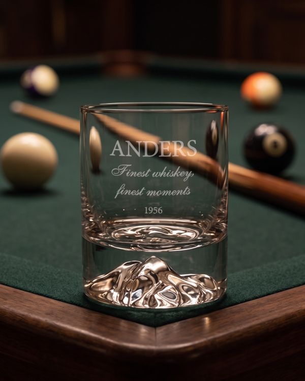 Whiskyglass med gravering til ham