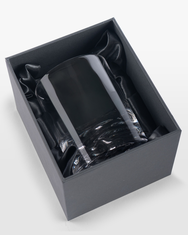Whiskyglass i svart gaveeske