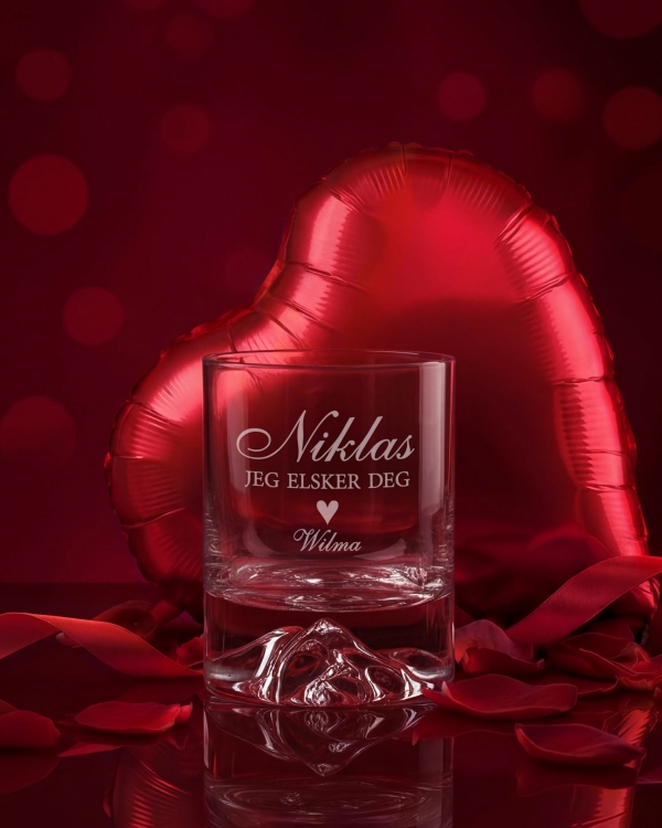 Unike whiskyglass med en bunn i form av et fjell