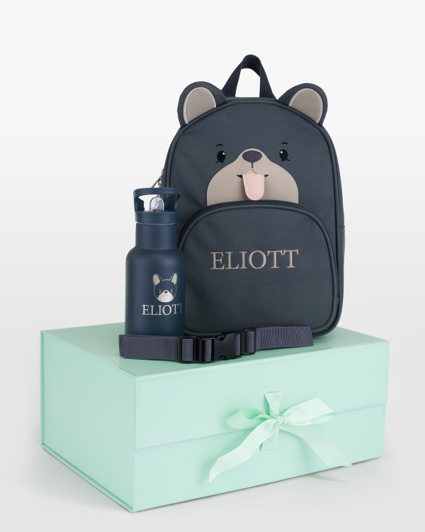 Gavesett med barneryggsekk, vannflaske og brystrem