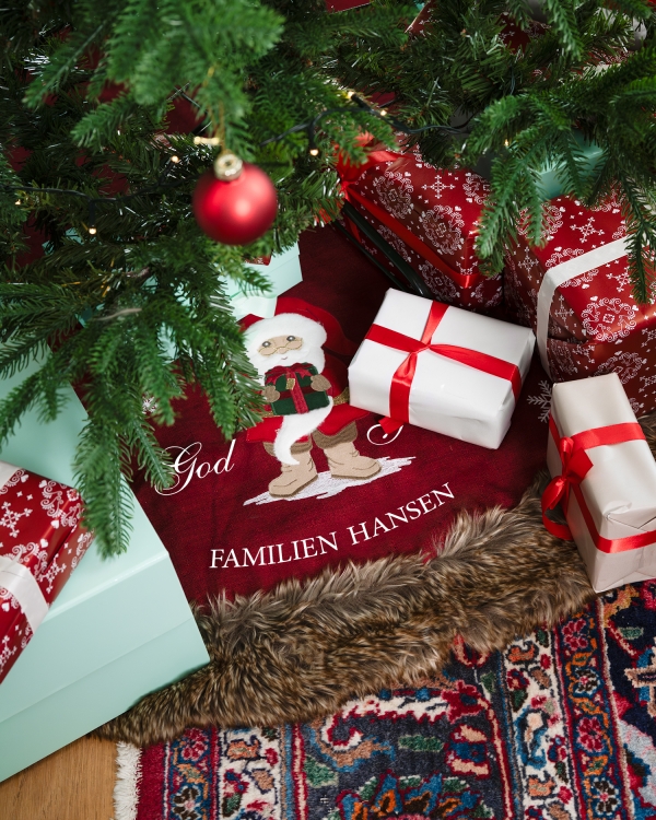 rød juletrematte med trykk