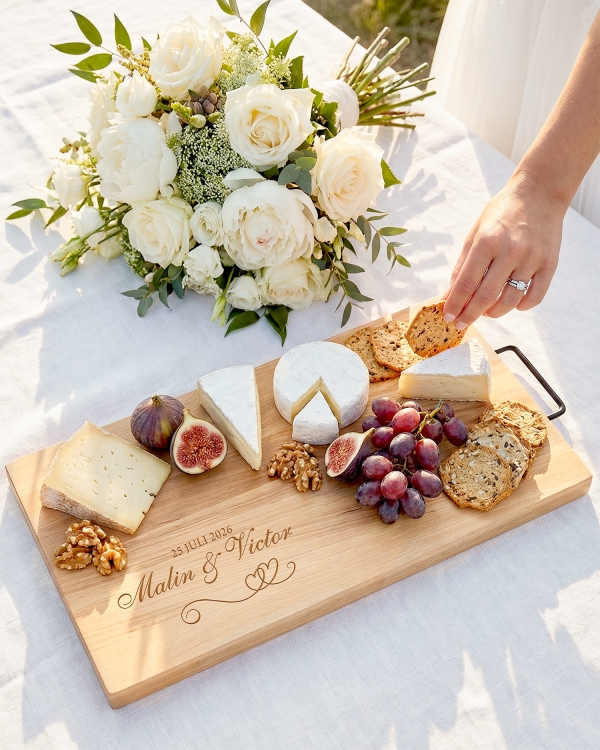 Skjærebrett i or med gravert tekst etter eget valg