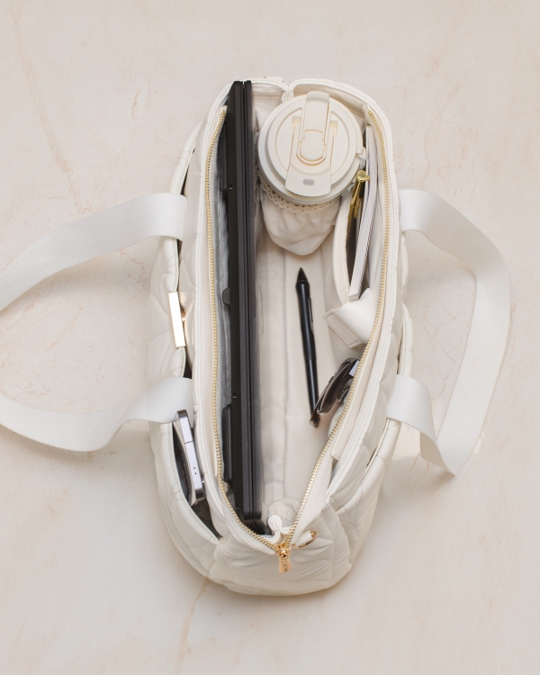 Praktisk laptopveske med mange lommer