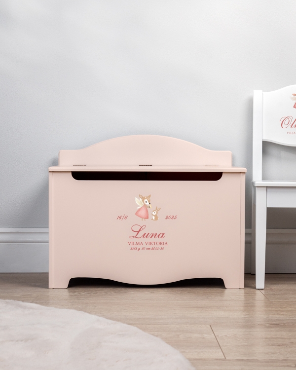 Oppbevaringskiste med navn