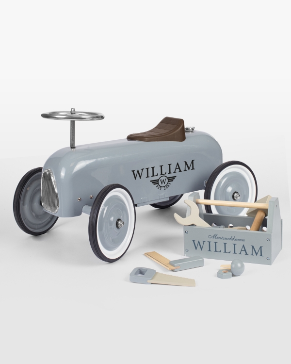 Gåbil og verktøykasse med navn