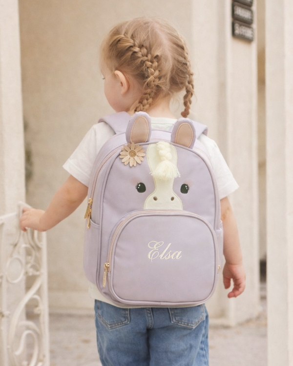 Lilla barnesekk med hestemotiv og broderi