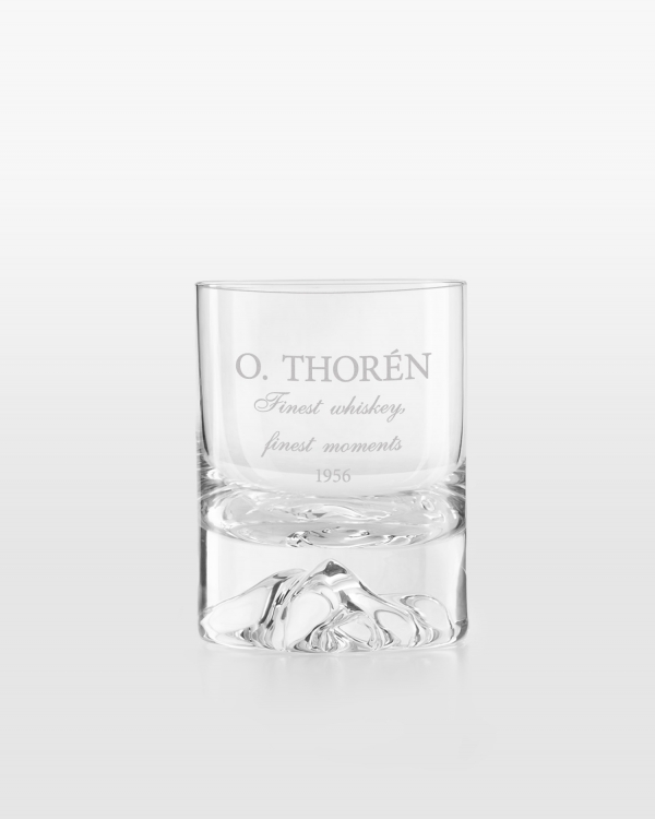 Whiskyglass som graveres med valgfritt navn og sitat